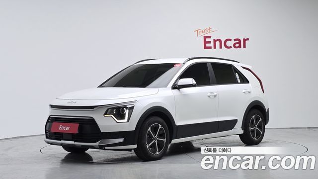 Kia Niro Prestige — пробег 104 216 км — фото 1 из 5