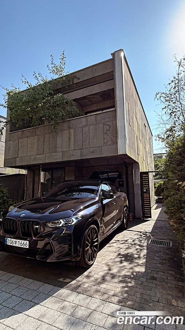 BMW X6 xDrive40i M Sport — пробег 16 000 км — фото 3 из 5