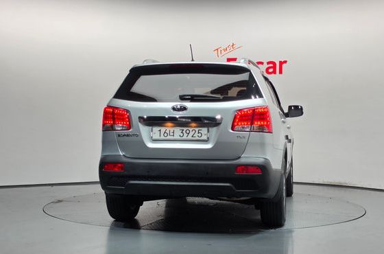 Kia Sorento Diesel 2.0 2WD TLX High-Deluxe — пробег 60 072 км — фото 4 из 5