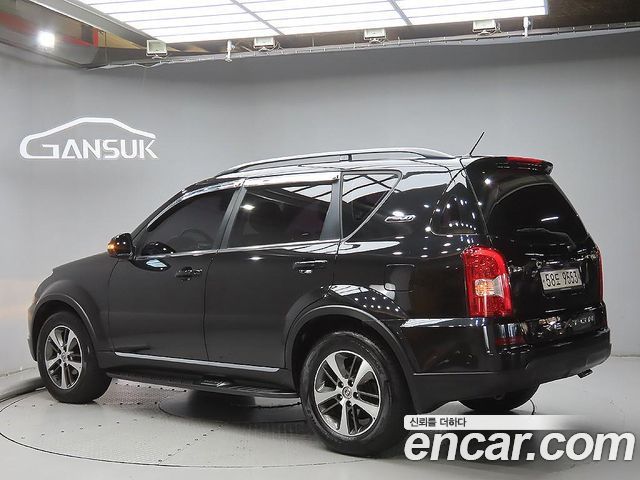 Ssangyong Rexton 2.2 4WD RX7 Luxury — пробег 192 049 км — фото 2 из 5