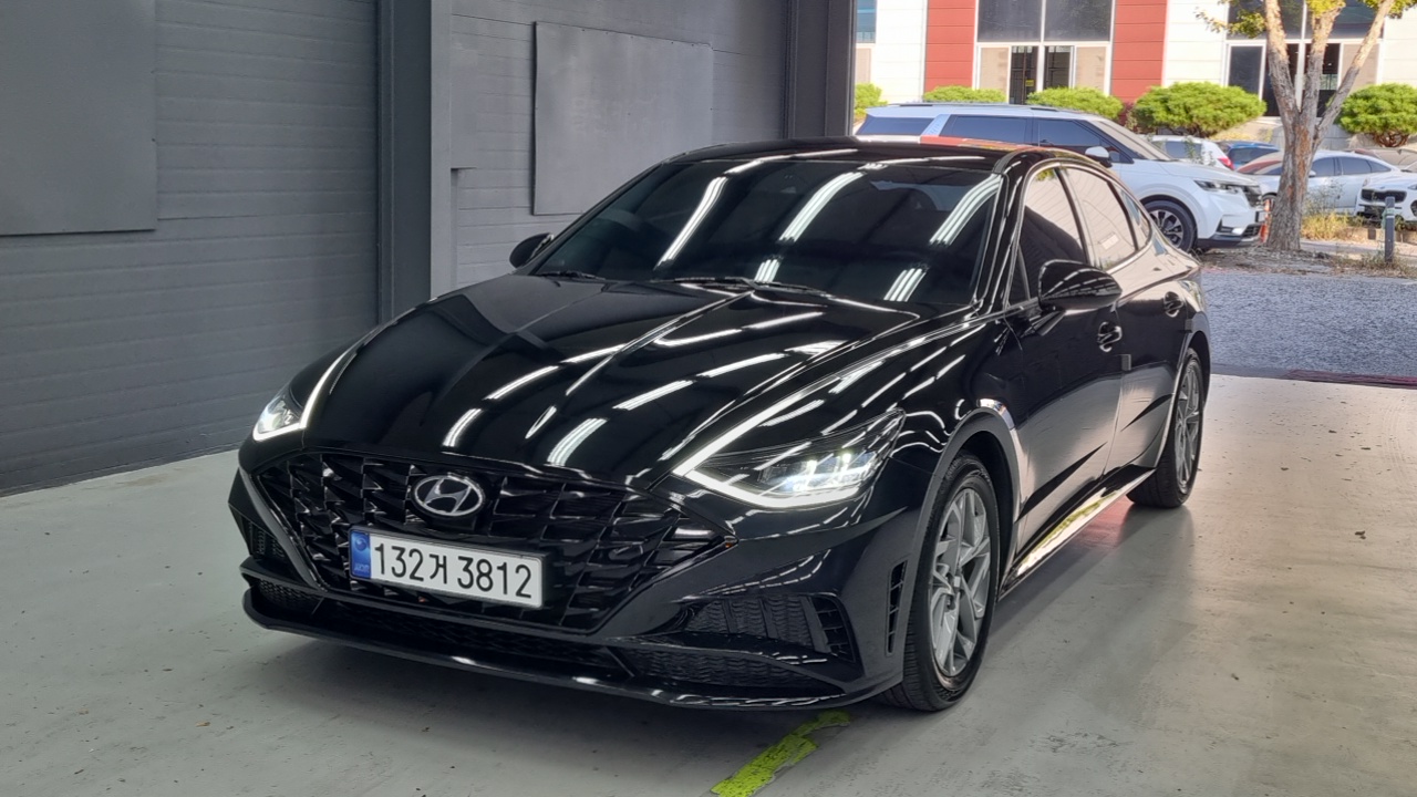 Hyundai Sonata 2.0 Premium Plus — пробег 84 207 км — фото 1 из 5