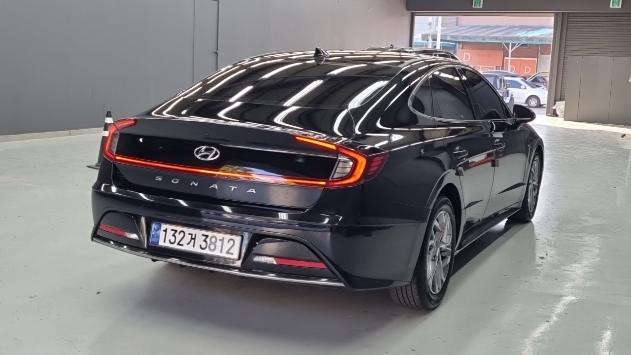 Hyundai Sonata 2.0 Premium Plus — пробег 84 207 км — фото 2 из 5