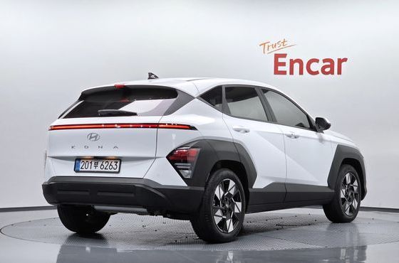 Hyundai Kona Modern Plus — пробег 6 161 км — фото 2 из 5