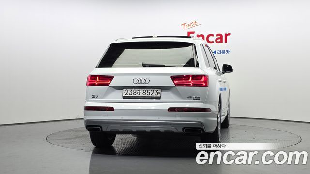 Audi Q7 45 TFSI Quattro — пробег 105 788 км — фото 4 из 5