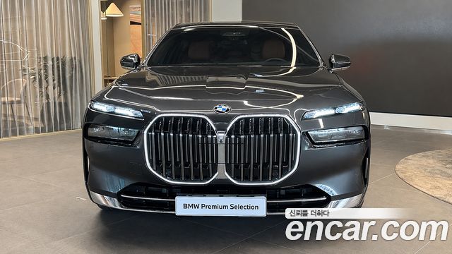 BMW 7-Series 740i sDrive Design Pure Excellence — пробег 14 804 км — фото 3 из 5