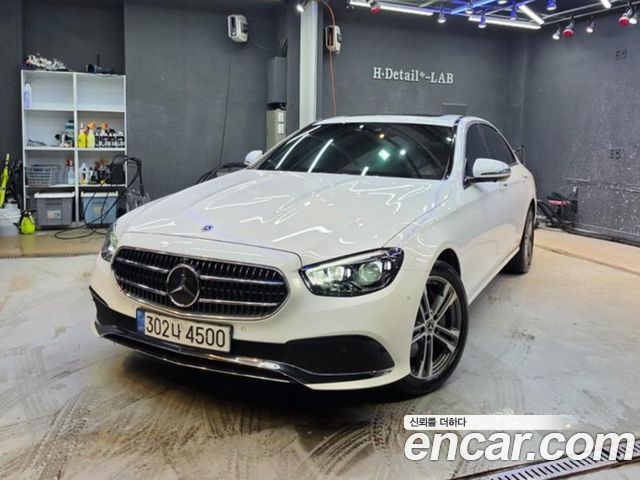 Mercedes-Benz E-Class E350 4MATIC Avantgarde — пробег 28 000 км — фото 3 из 5