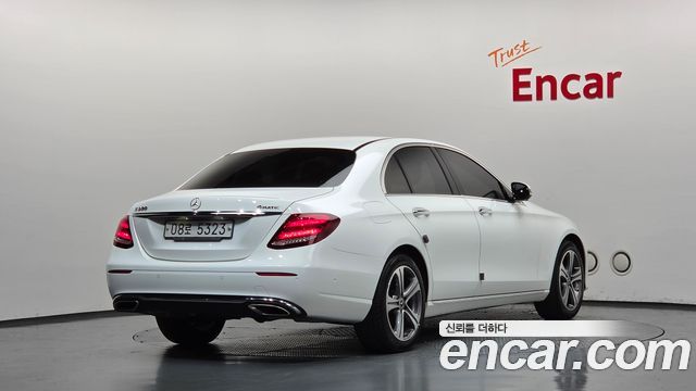 Mercedes-Benz E-Class E300 4MATIC AV Intelligent Drive — пробег 131 504 км — фото 2 из 5