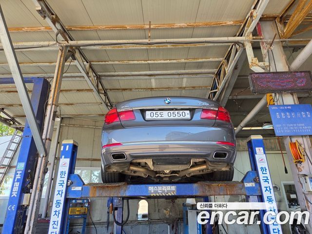 BMW 7-Series 750Ld xDrive — пробег 204 855 км — фото 2 из 3