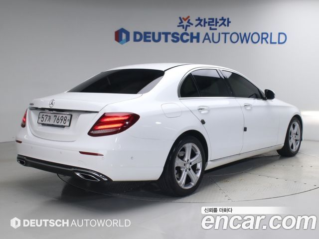 Mercedes-Benz E-Class E220d Avantgarde — пробег 95 750 км — фото 2 из 5