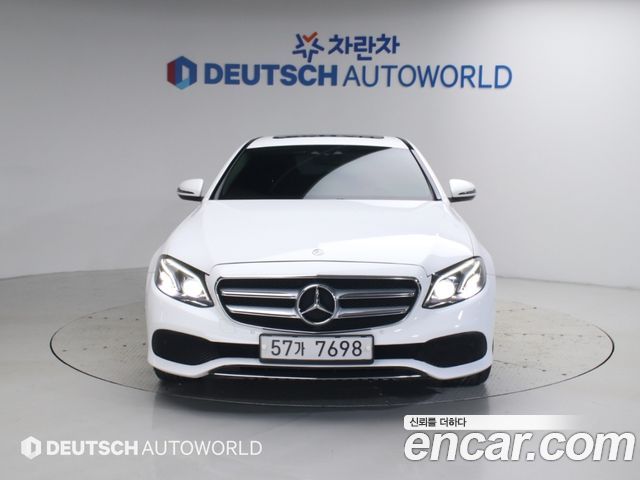 Mercedes-Benz E-Class E220d Avantgarde — пробег 95 750 км — фото 3 из 5