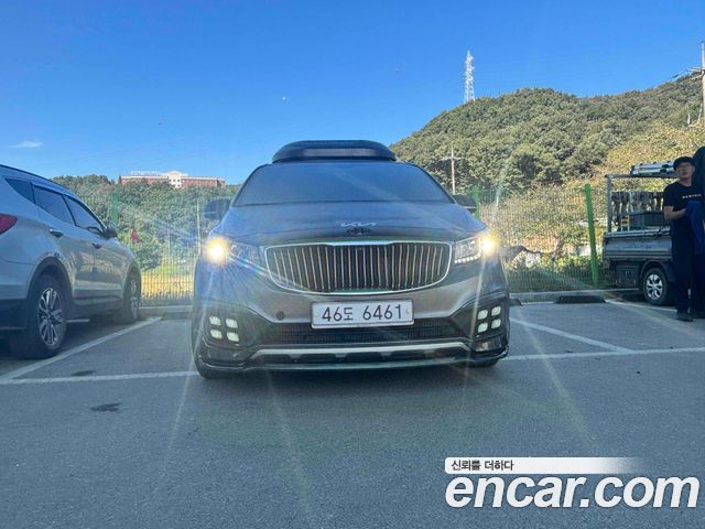 Kia Carnival из Кореи Encar