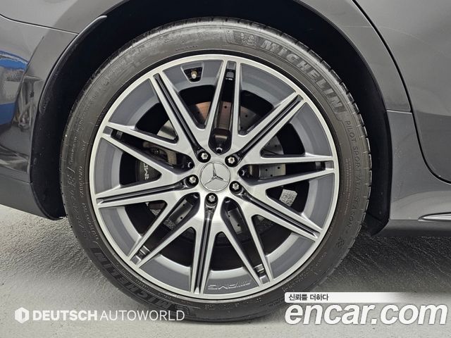 Mercedes-Benz AMG GT 4Door 43 4MATIC+ — пробег 41 500 км — фото 5 из 5