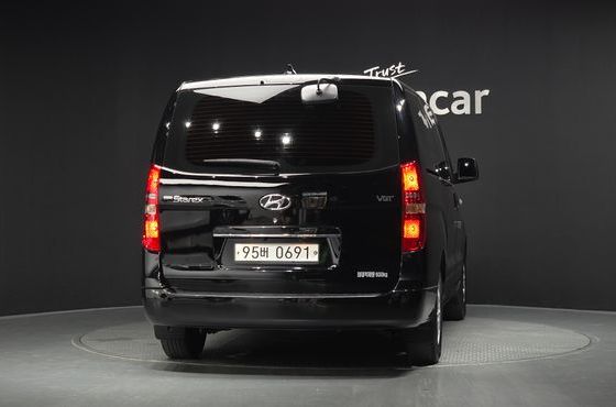 Hyundai Starex Van 5-Seater Modern — пробег 161 596 км — фото 4 из 5