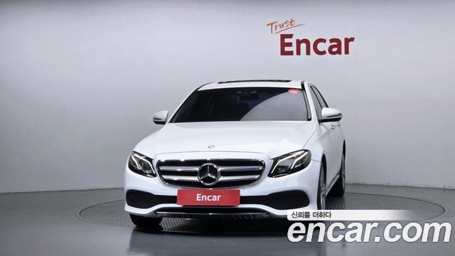 Mercedes-Benz E-Class E220d Avantgarde — пробег 184 345 км — фото 3 из 5