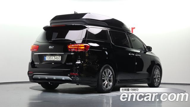 Kia Carnival Gasoline 9-Seater Hi-Limousine Noblesse Special — пробег 85 408 км — фото 2 из 5