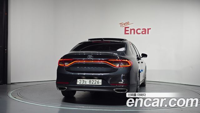 Hyundai Grandeur 2.2 Diesel Premium Special — пробег 71 107 км — фото 4 из 5