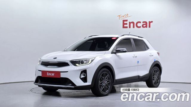 Kia Stonic из Кореи Encar