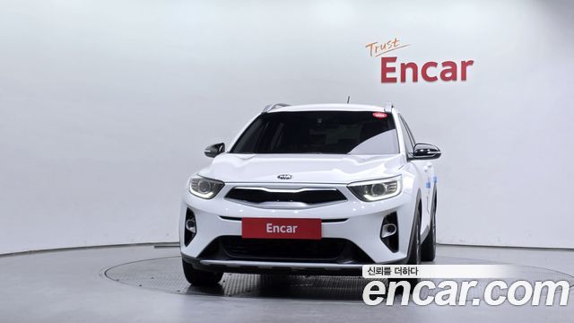 Kia Stonic из Кореи Encar