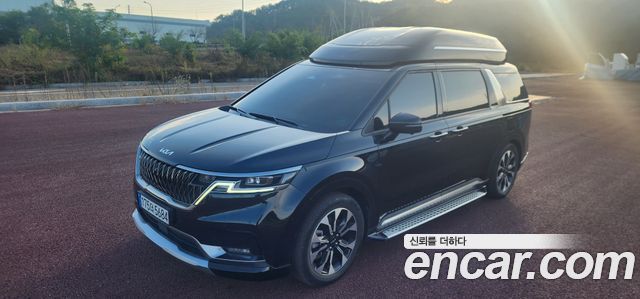 Kia Carnival Diesel 7-Seater Hi-Limousine Signature — пробег 81 500 км — фото 1 из 5