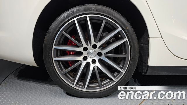 Maserati Ghibli из Кореи Encar