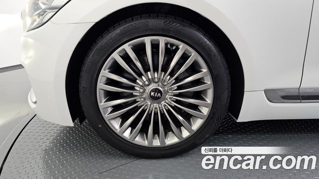 Kia K9 из Кореи Encar