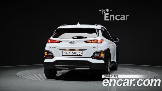 Hyundai Kona из Кореи Encar