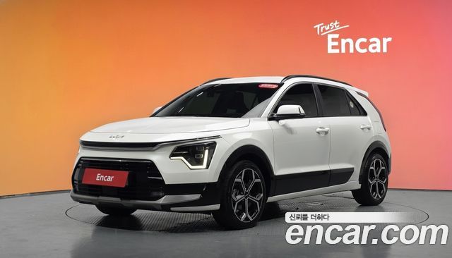 Kia Niro Prestige — пробег 138 867 км — фото 1 из 5