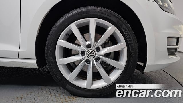 Volkswagen Golf из Кореи Encar