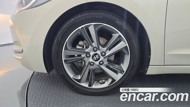 Hyundai AVANTE из Кореи Encar