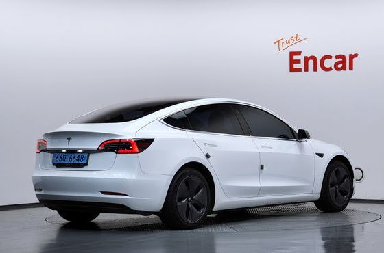 Tesla Model 3 Standard Range Plue RWD — пробег 141 699 км — фото 2 из 5