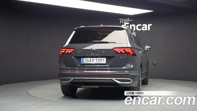 Volkswagen Tiguan 2.0 TDI 4Motion Prestige — пробег 120 361 км — фото 4 из 5