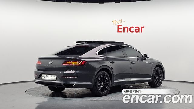 Volkswagen Arteon 2.0 TDI Prestige — пробег 236 430 км — фото 2 из 5