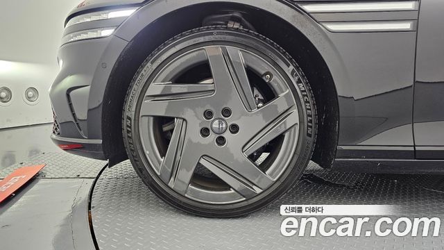Genesis G90 Gasoline 3.5 Turbo e-S/C AWD Black — пробег 21 214 км — фото 5 из 5
