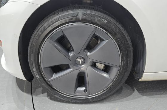 Tesla Model 3 Long Range AWD — пробег 60 541 км — фото 5 из 5