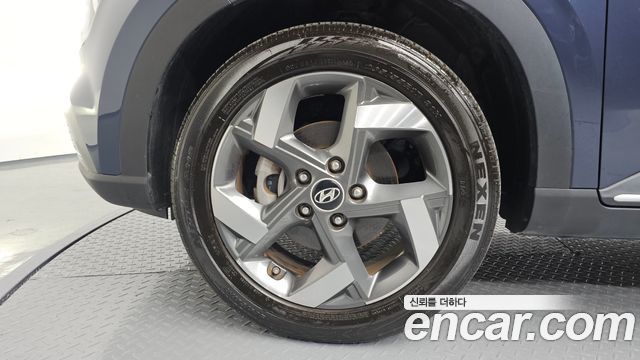 Hyundai Venue из Кореи Encar
