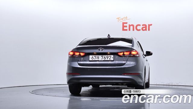Hyundai AVANTE из Кореи Encar