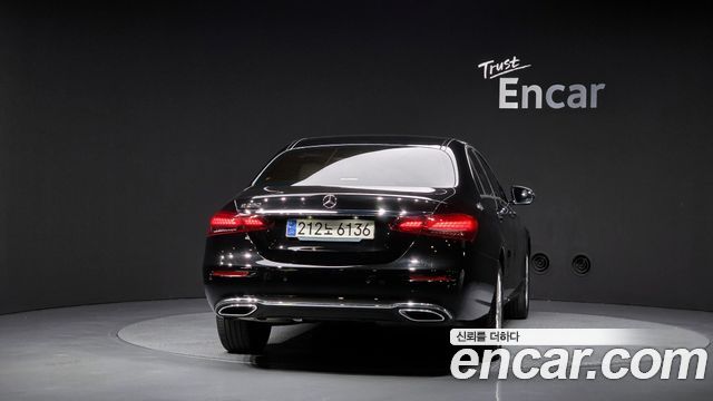 Mercedes-Benz E-Class из Кореи Encar