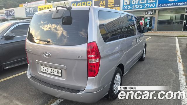 Hyundai Starex 12-Seater Wagon Smart — пробег 160 000 км — фото 5 из 5