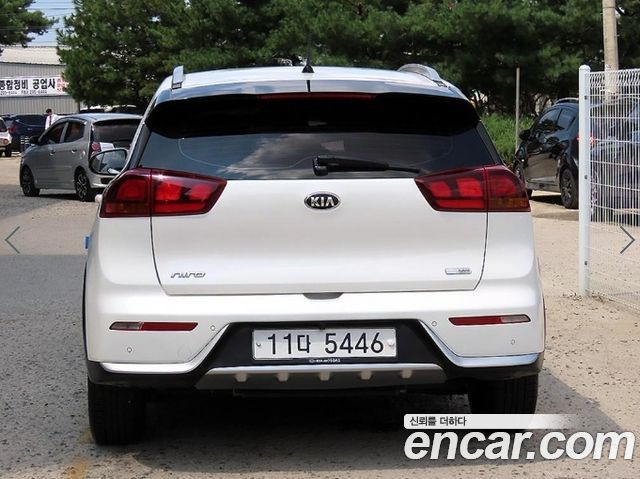 Kia Niro из Кореи Encar
