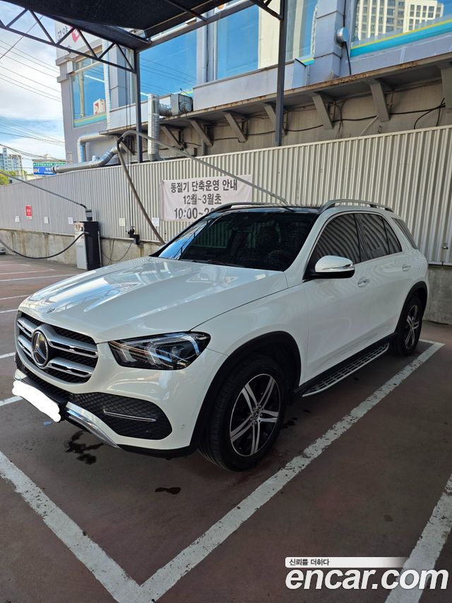 Mercedes-Benz GLE-Class GLE300d 4MATIC — пробег 123 000 км — фото 3 из 5