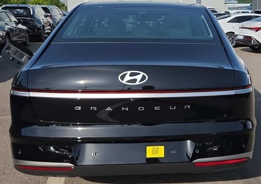 Hyundai Grandeur 2,5 Gasoline 2WD Premium — пробег 1 км — фото 3 из 5