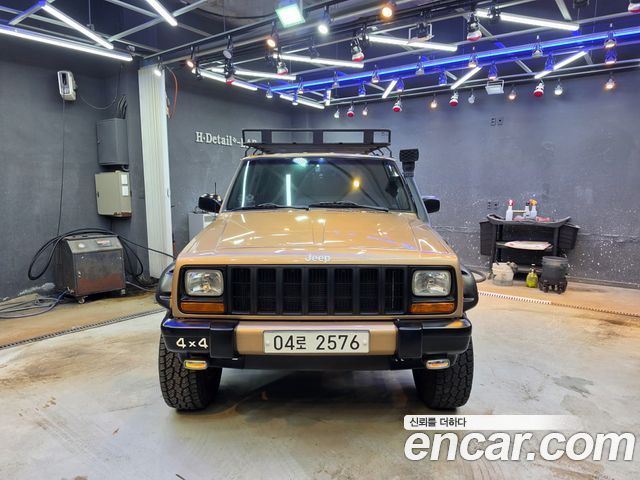 Jeep Cherokee 2.5 XJ — пробег 262 700 км — фото 1 из 5