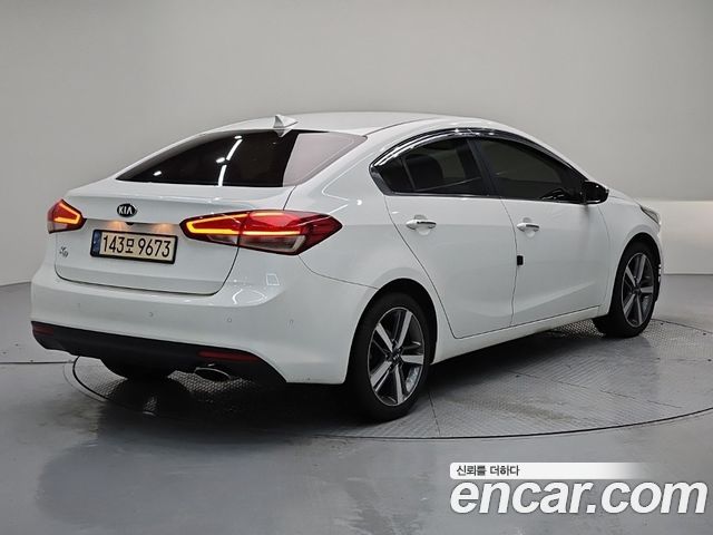 Kia K3 из Кореи Encar