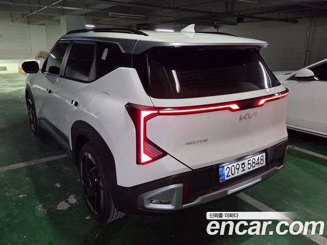 Kia Seltos Gasoline 1.6T 2WD Signature — пробег 950 км — фото 2 из 5
