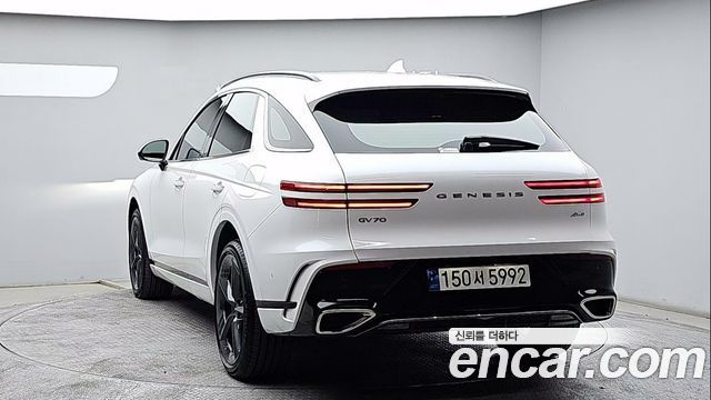 Genesis GV70 из Кореи Encar