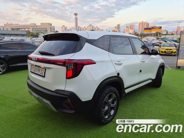 Kia Seltos из Кореи Encar