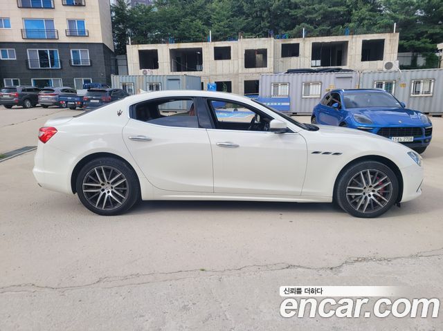 Maserati Ghibli из Кореи Encar