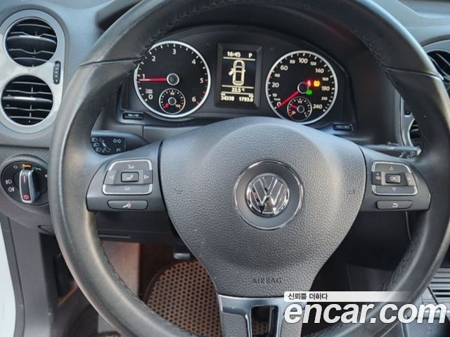 Volkswagen Tiguan 2.0 TDI  Premium 5N — пробег 34 338 км — фото 5 из 5