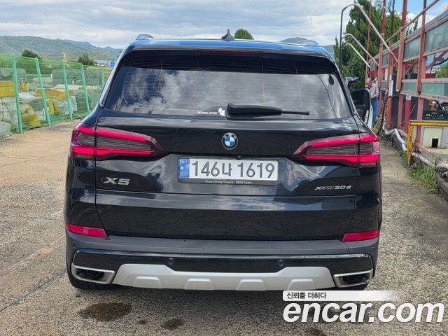 BMW X5 xDrive 30d xLine — пробег 202 735 км — фото 2 из 5