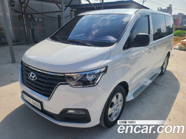 Hyundai Starex 4WD Wagon 12-Seater Smart — пробег 132 779 км — фото 2 из 5